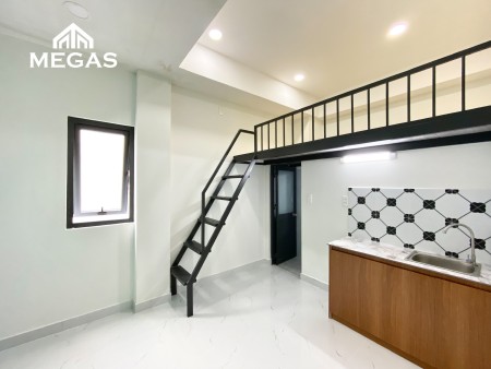 NHÀ MỚI 100% CỬA SỔ TRỜI - Ở3NG3XE - NGAY TRUNG TÂM QUẬN 7 KẾ BÊN LÀ GO NGUYỄN THỊ THẬP