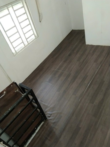 Cho thuê nhà hẻm 68/73A Trần Quang Khải P.Tân Định Quận 1 gía 6.5tr
