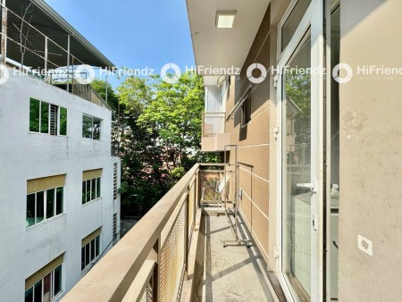Cho thuê phòng ban công lớn ở Sư Van Hạnh Q10 kế bên ĐH Ngoại Ngữ Tin Học, Vạn Hạnh Mall