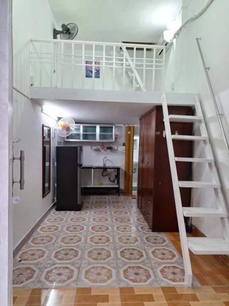 Nhà nguyên căn Q1 đủ tiện nghi Giá 7tr