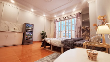 Phòng 35m2, full nội thất, ban công, kế bên Hutech UVK, XVNT, P.25, B.T !