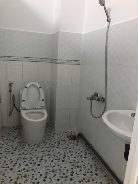 PHòng trọ MỚi Xây có Máy LẠnh tỉnh lộ 10 , 2tr5/tháng