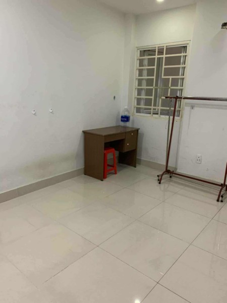 Tìm nữ sinh viên/nvvp ở ghép 1:1