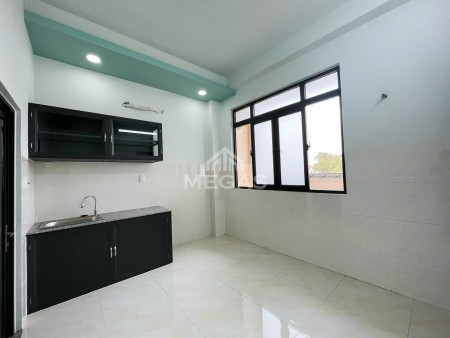 studio ban công ngay Go Dĩ An - gần làng đại học
