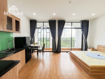 QUẬN 2 - BAN CÔNG THOÁNG ĐƯỜNG NGUYỄN DUY TRINH, THANG MÁY GIÁ TỐT