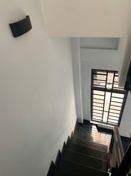 Ảnh 3 - Chính chủ cho thuê nhà nguyên căn hẻm 3 gác Quận 10