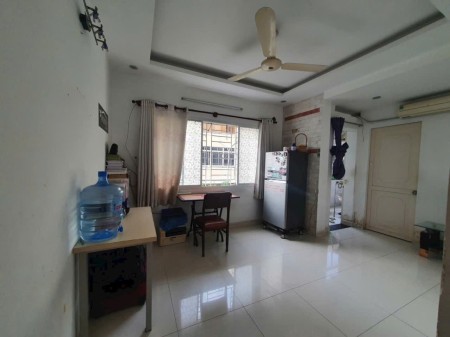 Chung cư Trương Định,P6, Q3 căn 2p ngủ, ban công, máy lạnh chỉ 9,5tr/th