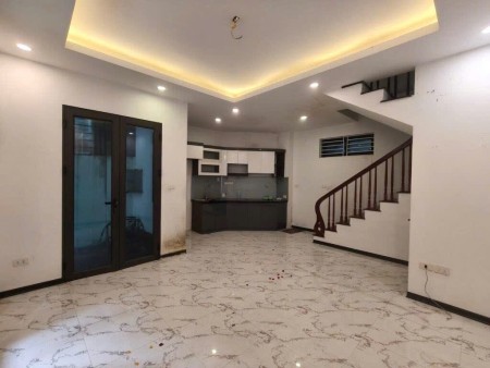 CHO THUÊ NHÀ 5 TẦNG ĐẸP - 15m lên mặt đường Thụy Phương