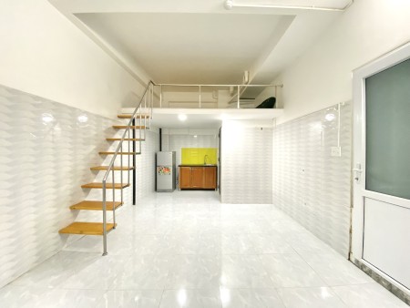 PHÒNG GÁC LỬNG CAO CẤP THOÁNG MÁT NGAY ĐH BÁCH KHOA