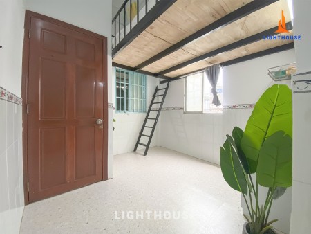 PHÒNG GÁC LỬNG, NỘI THẤT CƠ BẢN GẦN CẦU CHỮ Y