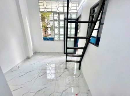  PHÒNG GÁC MỚI KHAI TRƯƠNG – BAN CÔNG RIÊNG, THOÁNG MÁT NGAY TRUNG TÂM BÌNH THẠNH