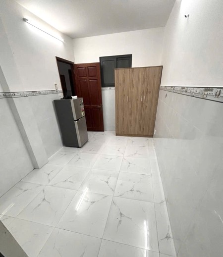 Ghép nữ 1:1 Quận 4 vào ở liền được