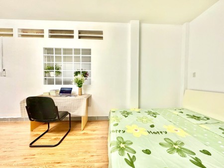 PHÒNG NGỦ TÁCH BẾP GIẢM 300K/5 THÁNG_SẴN MÁY LẠNH,KỆ BẾP, FREE XE+MÁY GIẶT GẦN CÔNG VIÊN THUẬN KIỀU