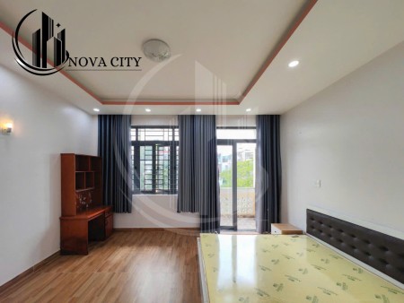 Khai trường Căn hộ ban công đường Phạm Hùng nối dài