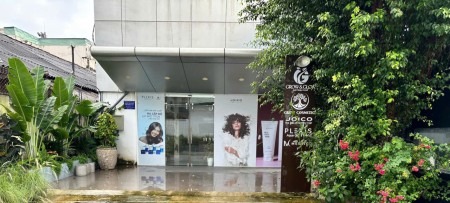 CHO THUÊ VĂN PHÒNG ĐẲNG CẤP HOÀNG DIỆU, QUẬN 4 - 131M² TRÀN NGẬP ÁNH SÁNG & CÂY XANH 