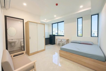 200m đến Đại Học Tôn Đức Thắng • Khu dân cư Kim Sơn • Cửa sổ lớn đón ánh sáng tự nhiên