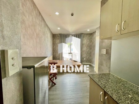 CHO THUÊ PHÒNG FULL NỘI THẤT – CỬA SỔ LỚN THOÁNG MÁT Quận 1 - THANG MÁY gần Vòng xoay điện biên phủ