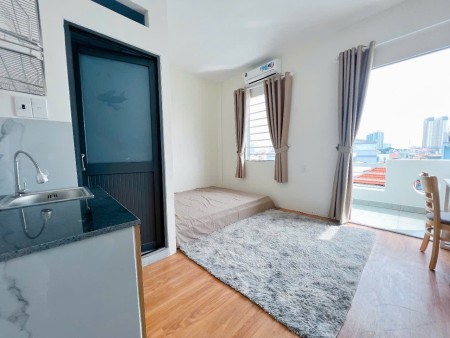 Cho thuê phòng ban công giá rẻ ở Phan Xích Long Q11 nội thất như ảnh gần đường 3/2 cầu vượt Cây Gõ