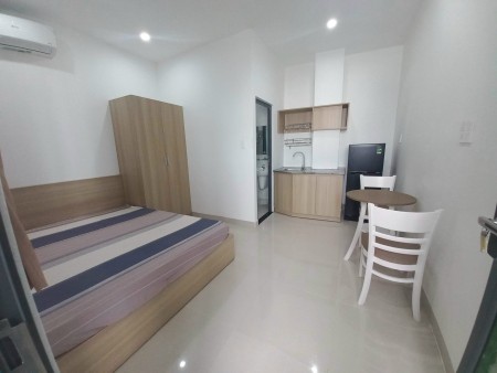 Căn hộ quận 4 giá 5tr5 có cửa sổ sát trung tâm Sài Gòn