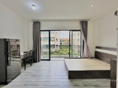 Cho thuê phòng full nội thất có ban công đối diện VAA