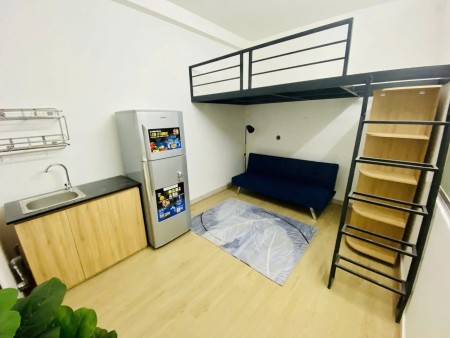 Ngay Ngã 4 Bảy Hiền - Đường Năm Châu