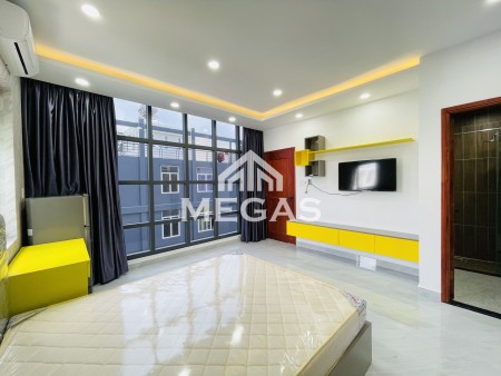 Phòng mới 100% CHO THUÊ ngay Lý Chính Thắng - Trung Tâm Q3 - Full NỘI THẤT