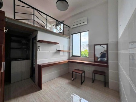 Ngay Phan Huy Ích, Trường Chinh nhà đẹp sẵn máy lạnh và có thang máy