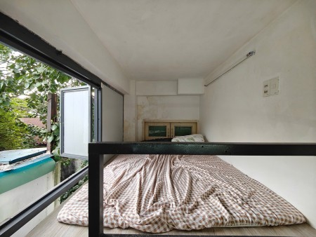 Phòng gác có cửa sổ cực chill Ánh sáng chiếu vào ưu đãi cho sinh viên nha
