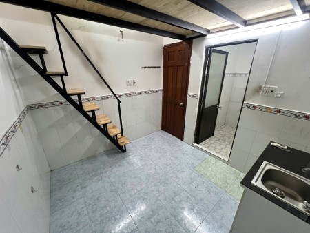 PHÒNG GÁC LỬNG, NỘI THẤT CƠ BẢN GẦN CẦU CHỮ Y