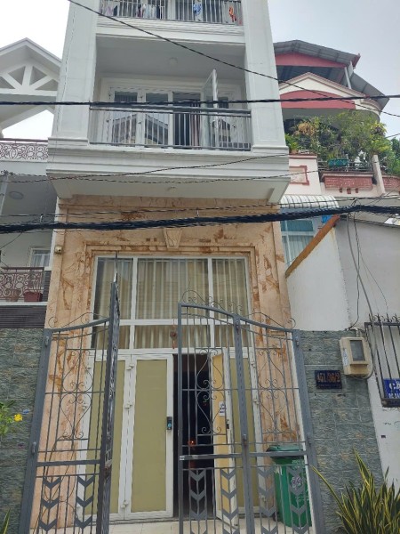 Chính chủ: Cho thuê Phòng trọ Ban côngGiờ tự do địa chỉ: 451/36/2 Tô Hiến Thành, P14, Q10.