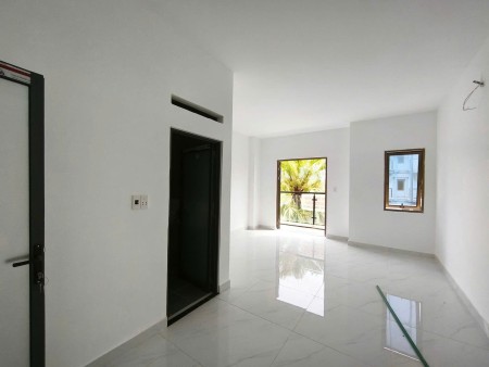 Cho thuê phòng đường mê linhDiện tích 30m2 phòng tầng 2Nội thất ; máy lạnh, nước nóng, giường, bếp