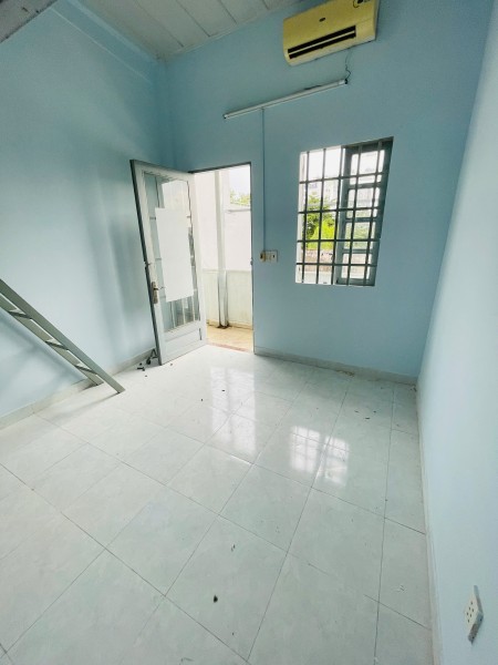 ĐINH BỘ LĨNH 3TR7 có máy lạnh, tối đa 2 người 2 xe, free xe