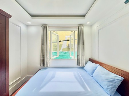 Phòng tiện nghi cửa sổ thoáng mát giá siêu rẻ tại Phạm Văn Chiêu