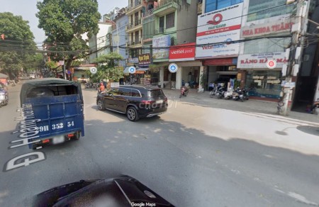 Chính chủ cho thuê mặt bằng 30m² tầng 1 mặt đường Hoàng Hoa Thám (cửa hàng, văn phòng)