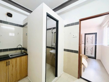 Phòng Phú Nhuận, đủ đồ - cửa sổ trời ngập ánh sáng, đẹp sạch