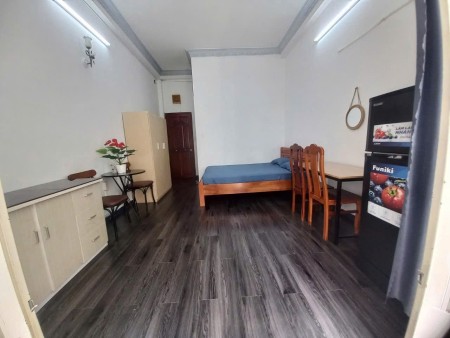 Căn hộ studio ban công full nội thất gần cv hoàng văn thụ sân bay tân sơn nhất ga t3 quận tân bình