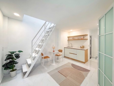 9tr7 2PHÒNG NGỦ 1TRỆT 1LẦU GẦN CHỢ 200