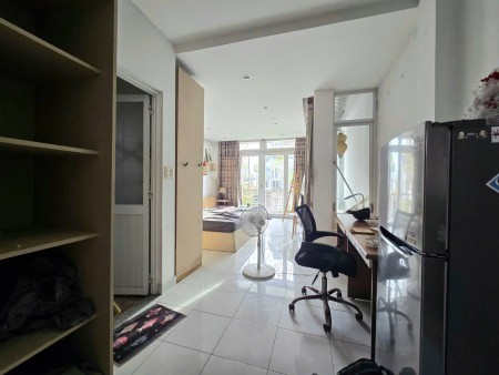 Trọ quận 1 gần Bùi Viên, Chợ Bến Thành, VLU. Full nội thất, ban công to cho nuôi pet