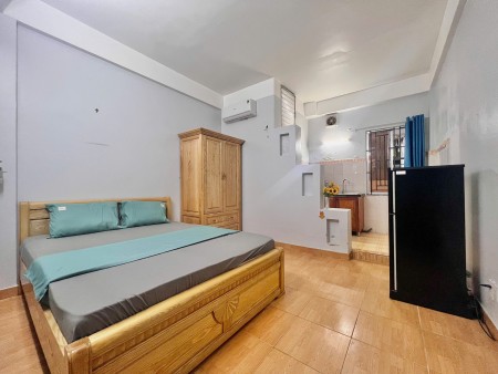 PHÒNG 25m2 FULL TIỆN NGHI NGUYỄN THỊ THẬP GẦN CHỢ TÂN MỸ