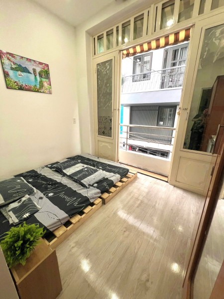 CHO THUÊ PHÒNG BAN CÔNG GIÁ RẺ Ở NGUYỄN TRÃI Q1 GẦN CV 23 THÁNG 9, ngã sáu Phù Đổng