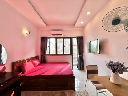 CĂN HỘ BAN CÔNG 30m2 FULL TIỆN NGHI GẦN ĐH KINH TẾ TP HCM