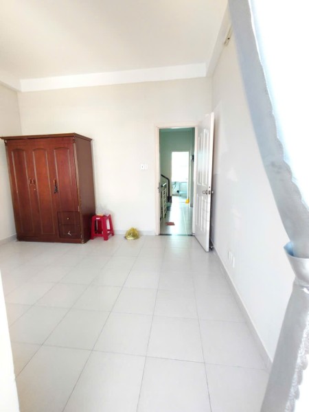 Phòng Trọ Dành Cho Nữ đường Bạch Đằng gần ngã 4 Hàng Xanh