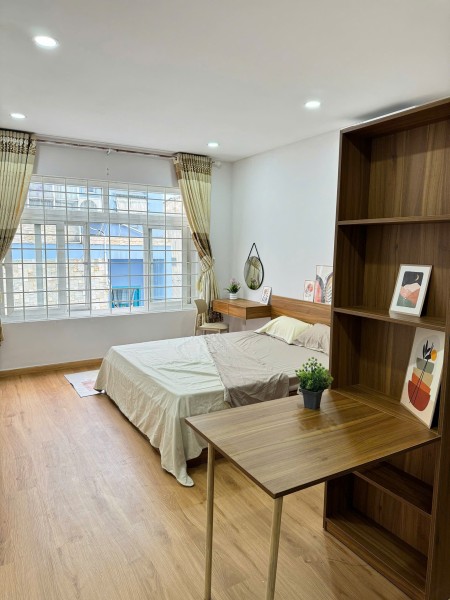 CHO THUÊ PHÒNG CỬA SỔ LỚN, GẦN THỊ NGHÈ, NGÃ TƯ HÀNG XANH - GIÁP Q1, Q2, PHÚ NHUẬN