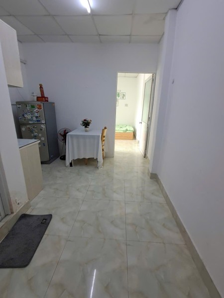 CHO THUÊ PHÒNG TRỌ TÁCH BẾP GIÁ RẺ CỬA SỔ LỚN NGAY CẦU KIỆU, CHỢ TÂN ĐỊNH, CÔNG VIÊN LÊ VĂN TÁM