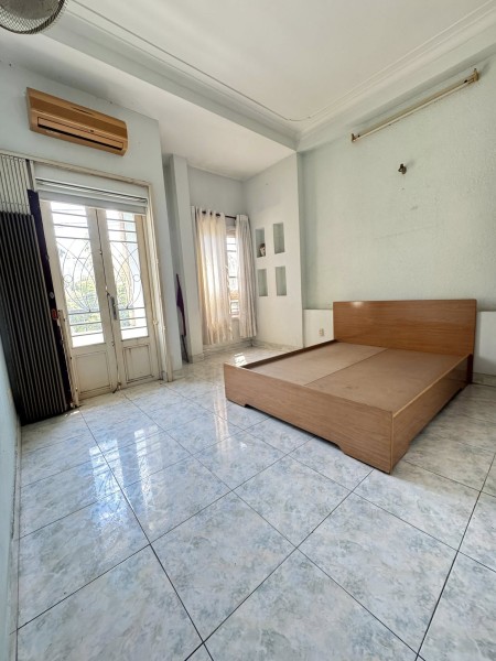 Khai Trương 20p CHDV Đang Sửa Mới 100% đường Cao Lỗ Quận 8