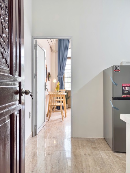 CĂN HỘ 1PN FULL NỘI THẤT BAN CÔNG NẰM NGAY CON ĐƯỜNG TRUNG TÂM CỦA BÌNH THẠNH GẦN NGÃ TƯ HÀNG XANH