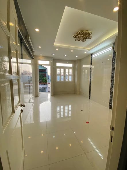 PHÒNG ĐẸP CÓ BAN CÔNG, PHẠM VĂN HAI, P3,TÂN BÌNH