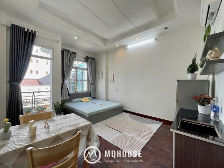 CHO THUÊ TRỌ GẦN CHỢ BÀ CHIỂU 30m2 FULL NỘI THẤT BAN CÔNG THOÁNG SÁNG - HOÀNG HOA THÁM BÌNH THẠNH