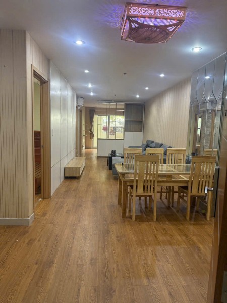 C/c Trần Quốc Thảo- Quận 3 căn 2p ngủ,nội thất giá 11tr/th