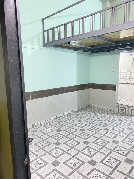 Cho thuê phòng trọ, gần ngã tư Lê Trọng Tấn và QL1A